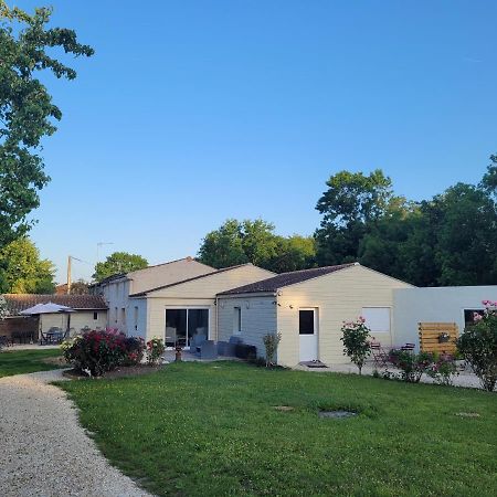 L'Atelier 7 Bed & Breakfast Сент Екстериор снимка